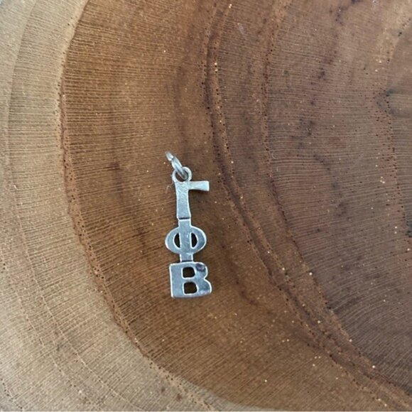 RETIRED James Avery Gamma Phi Beta Charm, Sterling Silver ✨ - Picture 1 of 3